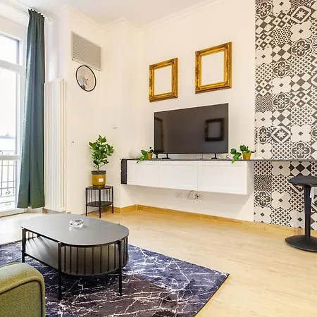 Apartment Three-room Milan