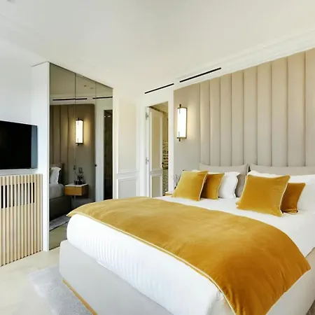 Apartment Three-room Milan